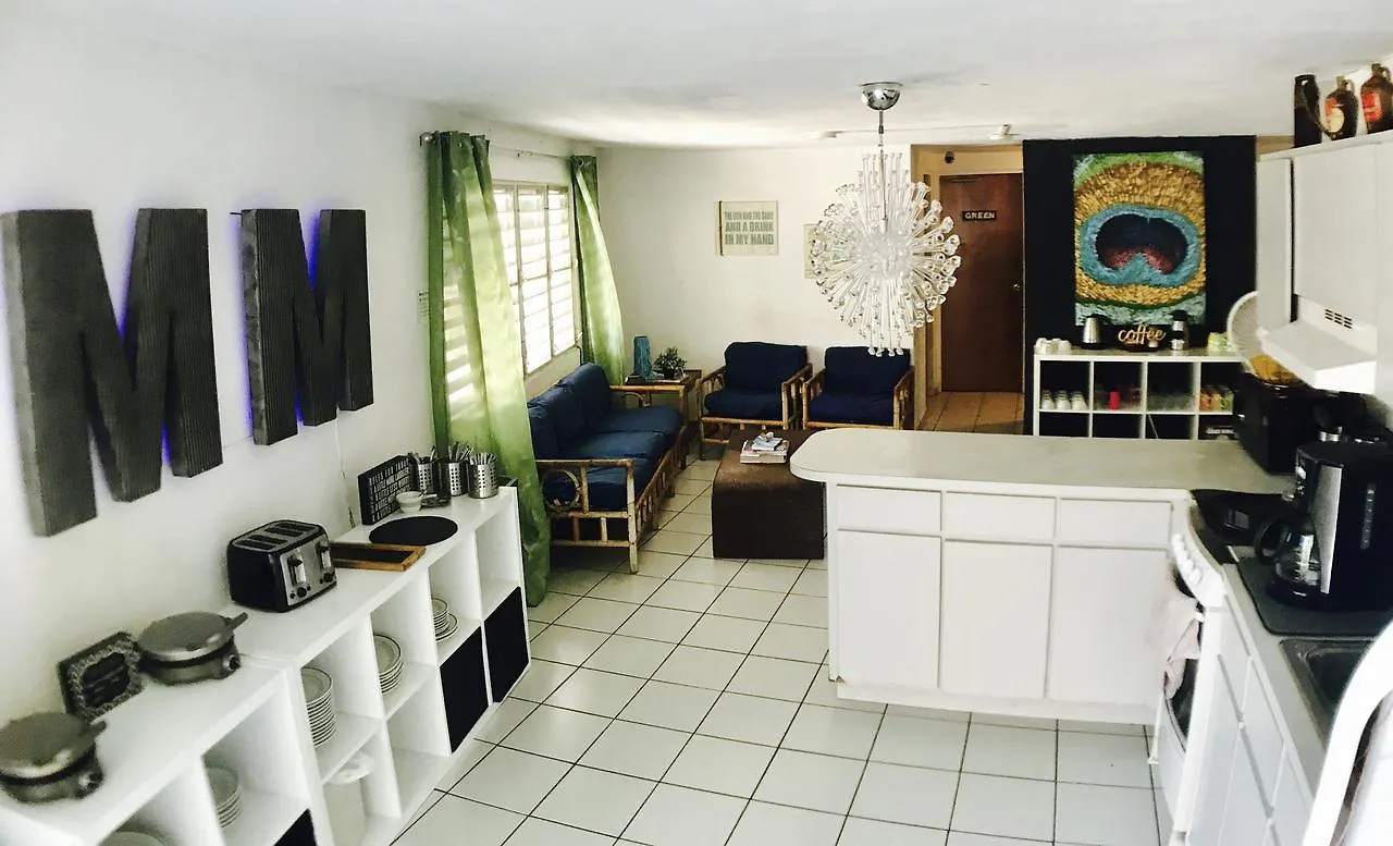 Mango Mansion - International Hostel San Juan